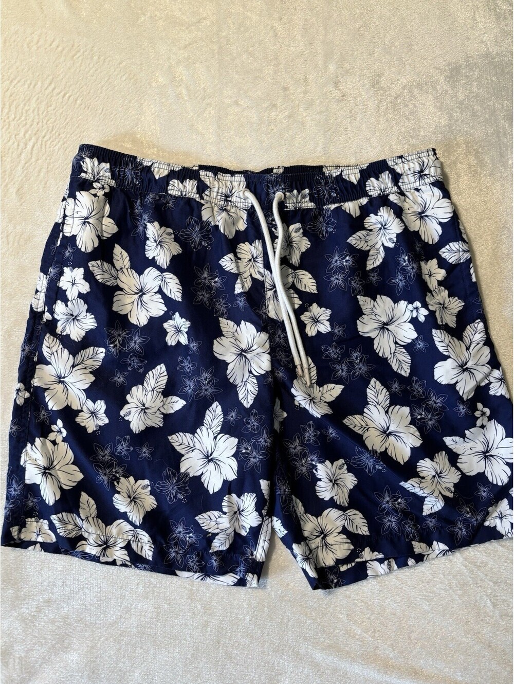 Men’s Swim Trunks Amazon Essentials Floral Hawaiian Size XL